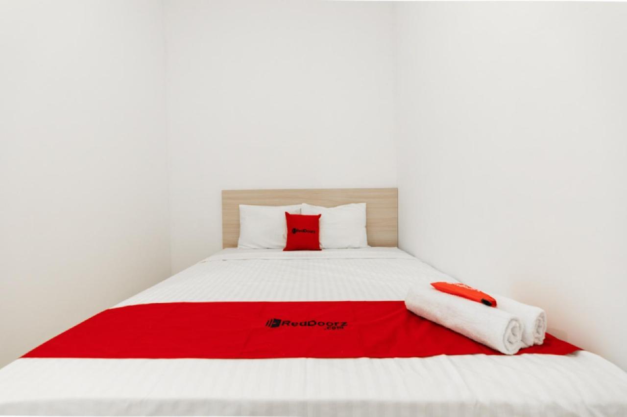 RedDoorz @ Graha Cemerlang Maros Makassar Buitenkant foto